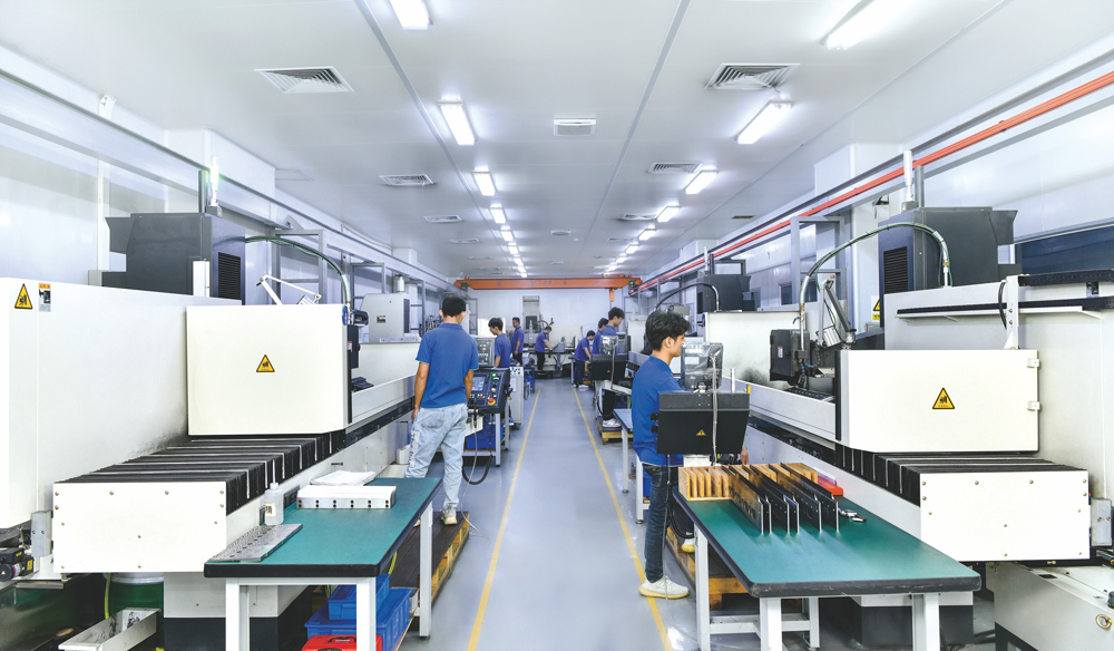  新年伊始東莞企業(yè)馬力全開趕訂單搶市場，企業(yè)家和市政協(xié)委員呼吁 高層次人才需求大 招聘難瓶頸待破解